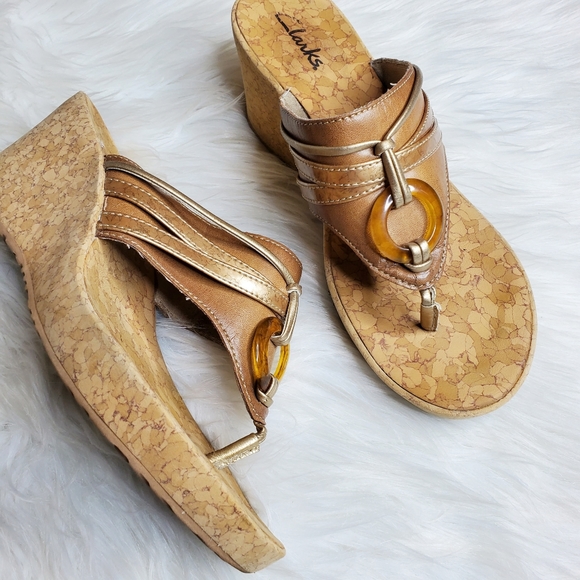Clarks Gold Leather & Medallion Wedges - Picture 4 of 6